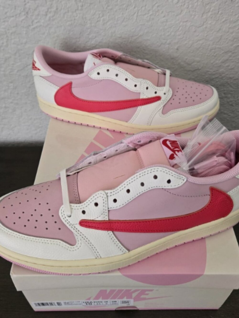 Air Jordan 1 Low OG SP Travis Scott Tropical Pink